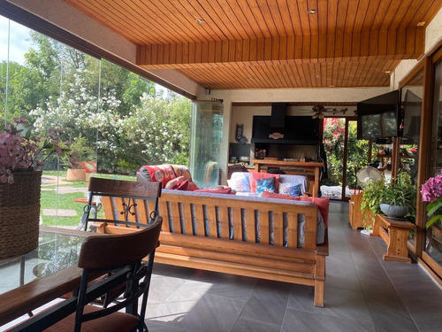 Casa 4 D + Escritorio + Servicio Colegios Lincoln Y Duna