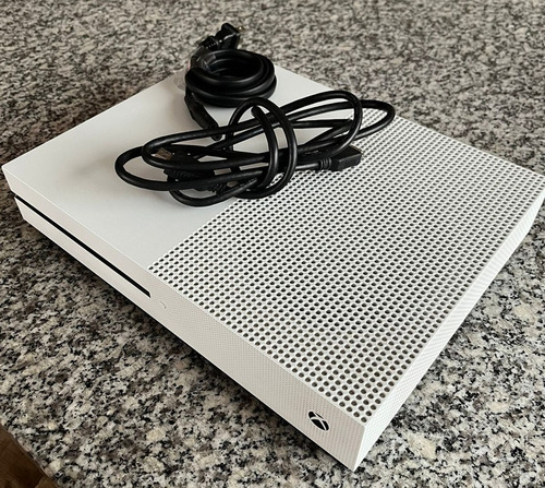 Microsoft Xbox One S 1TB Standard color blanco
