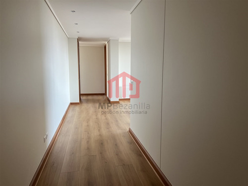 Depto De Lujo En Arriendo 2 Estac. - Sector La Foresta