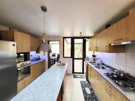 Se Vende Cómoda Casa En Condominio Los Poleros, Machali