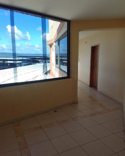 Hotel A Orillas De Playa En Tucacas - Falcon C-14488