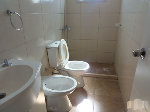 Imagen 3 de 13 de Precioso Apartamento Ideal Para Vivir Durante Todo El Año