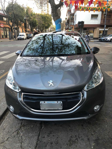 Peugeot 208 1.6 Feline 2014