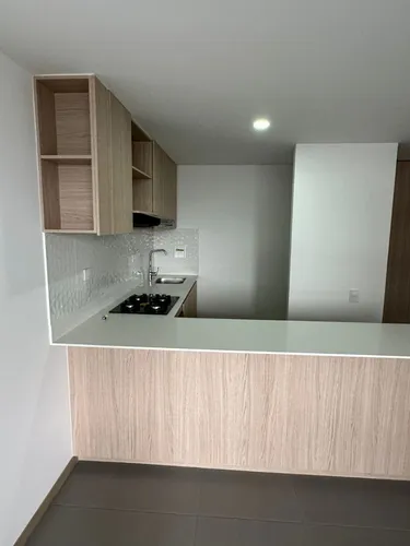 Vive En Las Alturas Con Estilo Y Confort Apartamento En Urbanity,