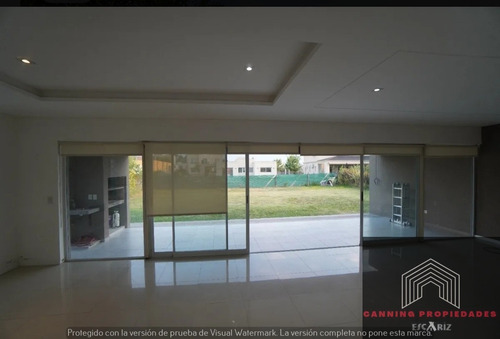 Imagen 3 de 16 de Moderna Casa En Barrio Santa Juana