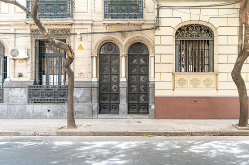 Venta Casa Departamento De Pasillo De Dos Dormitorios Rosario Centro