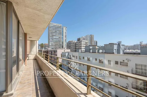 Lujoso Departamento Sector Poniente