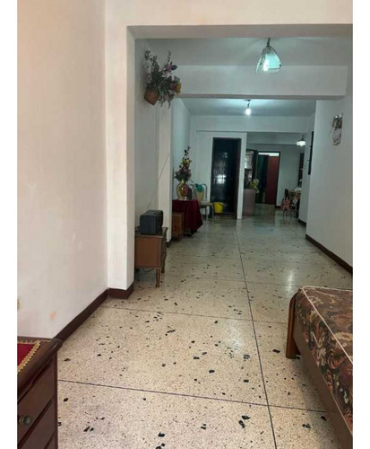 Vendo Edificio 580m2 Catia 8162