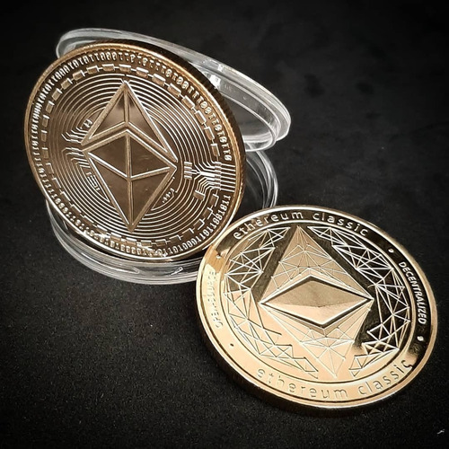Imagen 4 de 7 de Souvenir Moneda Etherum Física Coleccionable Con Cápsula