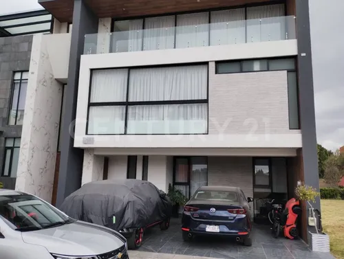 Venta Casa Fraccionamiento Bosques De Zavaleta!!