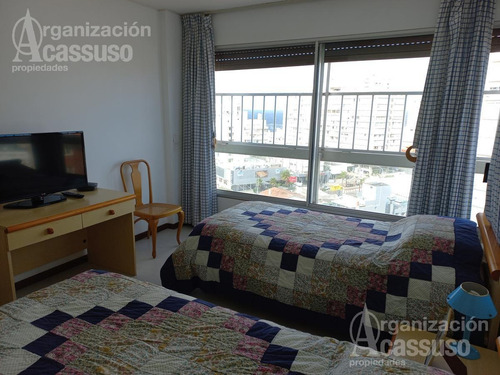 Imagen 11 de 22 de Departamento - Península - Edificio Torreon - 3 Dormitorios - 3 Baños - Dependencia Servicio