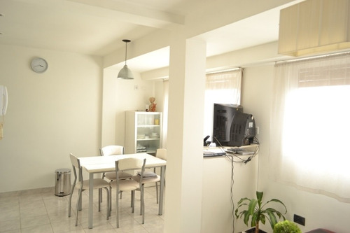Imagen 3 de 11 de Departamento En Venta En Ramos Mejia