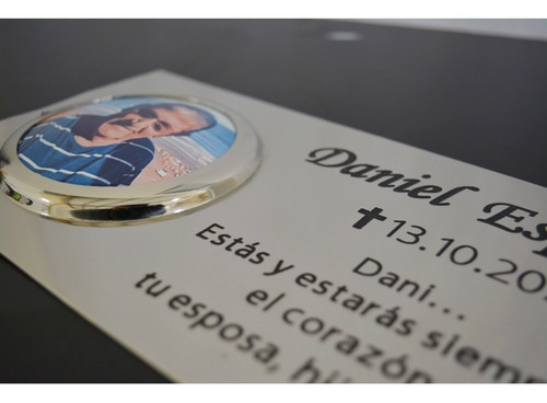Imagen 7 de 9 de Placa Recordatoria Para Cementerio 25x15 + Foto + Florero.