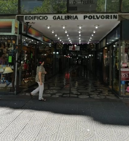 Vendo Local En Av. 18 De Julio, Centro