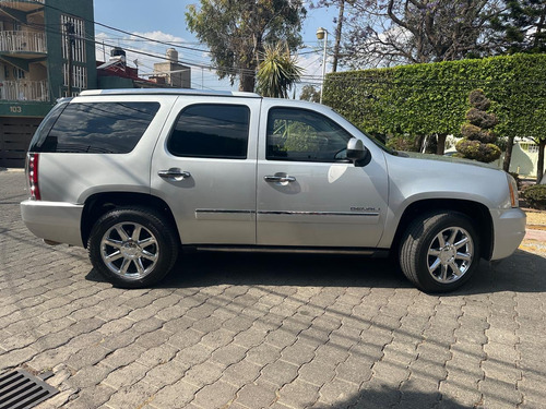 GMC Yukon 6.2 V8 Denali 403 Hp Awd At