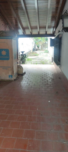 Imagen 4 de 12 de Casa En Venta En Guaparo Cod:135348 Marimer 04124382769