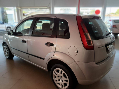 Ford Fiesta 1.0 Mpi First Hatch 8v Flex 4p Manual