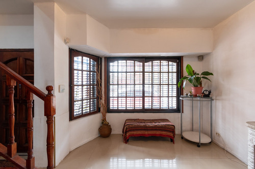 Casa · Venta · 5 Ambientes · Barrio Naon · Mataderos · Piscina · Cochera · Jardín · Playroom