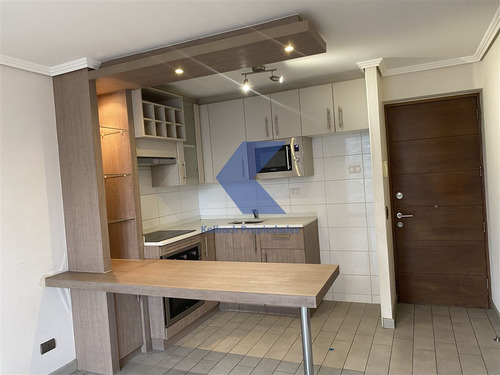 Departamento En Arriendo De 2 Dorm. En Estación Central