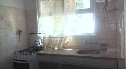 Casa/departamento En Alquiler En El Centro De Piriapolis