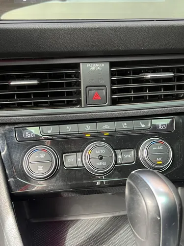 Volkswagen Jetta Tsi Sportline 2019