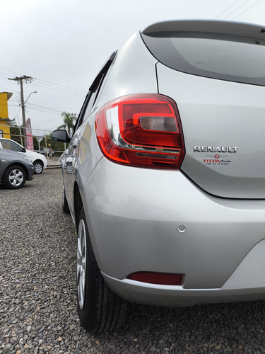 Renault Sandero 1.6 8V