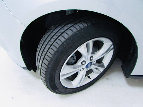 Imagem 11 de 12 de Ford Focus 2.0 S Sedan 16v Flex 4p Auto