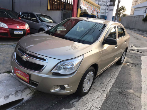 Imagem 2 de 18 de Chevrolet Cobalt 2013 1.4 Ls 4p