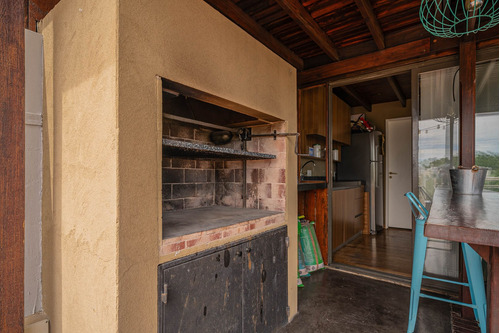 En Venta. El Talar De Martinez. 3 Ambs. Quincho Y Terraza Propios. Cochera.