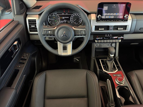 Mitsubishi Triton 2.4 BITURBO DIESEL CD HPE-S 4X4 AUTOMÁTICO