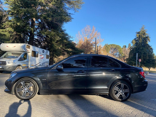 Imagen 9 de 10 de Mercedes-benz Clase C 2014 1.8 C200 City Edition B.eff At