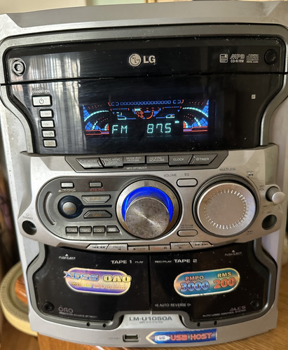 Equipo De Musica Lg Minicomponente 3 Cd Usb 2 Cas Radio Plateado 3000 W (Usado)
