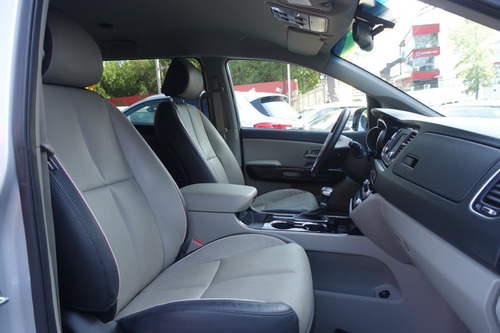 Imagen 12 de 13 de Kia Sedona Ex Pack 2020