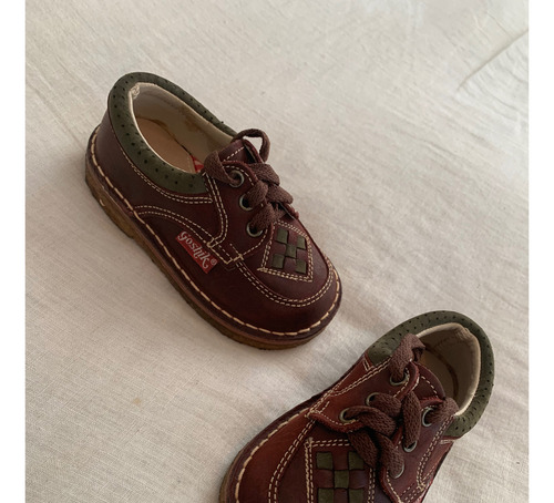 Zapatos Bebé Con Cordones Marrones Impecables Talle 19 (Usado)