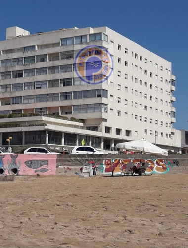 1111-32 Apto En Edificio Punta Del Este Frente A La Playa De Los Dedos