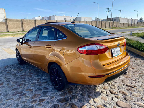 Imagen 2 de 13 de Ford Fiesta 1.6 Se Sedan Mt 2016