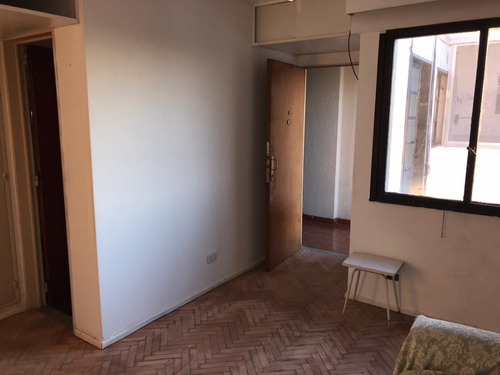 Imagen 6 de 12 de Departamento De 1 Amb Amplio Con Balcon. Excelente Vista.