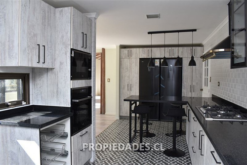 Imagen 7 de 27 de Casa En Condominio En Arriendo En Lo Barnechea