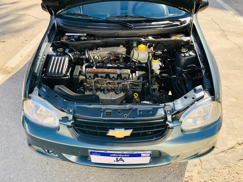 Chevrolet Corsa Classic 2009 Retira Con U$d 3.490 Y Financio