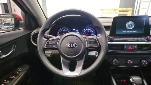 Kia Forte 2.0 L 4 p At
