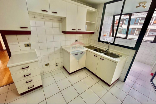 Depto En Venta Plaza Las Lilas, 3d Y 3b