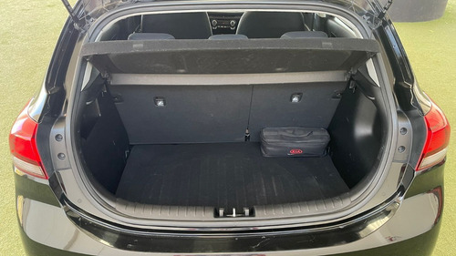 Imagen 14 de 14 de Kia Rio Hatchback