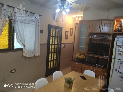 Imagen 8 de 22 de Casa - Moron