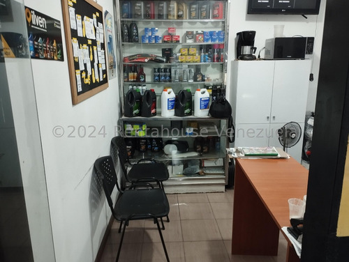 Estupendo Fondo De Comercio En Venta Con Inmejorable Ubicación Sabana Grande (taller Mecanico)