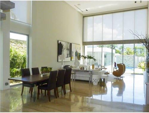 Imagen 1 de 14 de 133159 Liliana Trias 04140432833 Moderna Casa Venta Guaparo