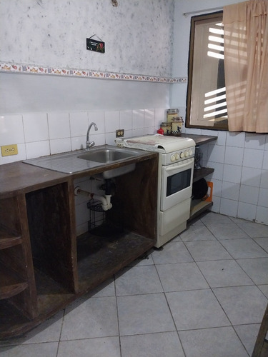 Vera Casa Inmobiliaria Vende Apartamento En Centro De Guacara L/firma Ln-2