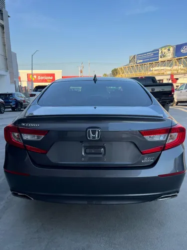 Honda Accord 2.0 Touring At