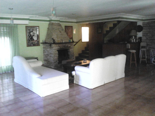 Imagen 24 de 27 de Quinta En Venta - 5 Dormitorios 3 Baños - 396mts2 - Mar Del Plata
