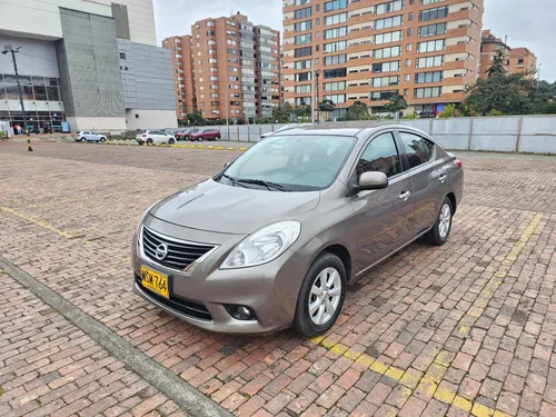 Nissan Versa 1.6 Advance
