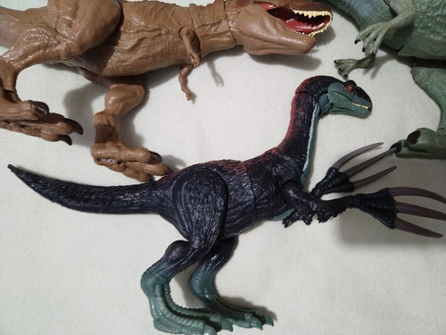 Giganotosaurus T-rex Y Theryzinosaurus Jurassic World (Usado)